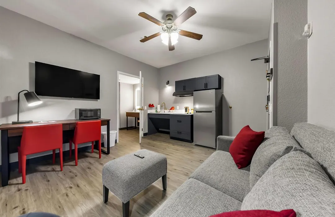 Hawthorn Extended Stay By Wyndham College Station-1